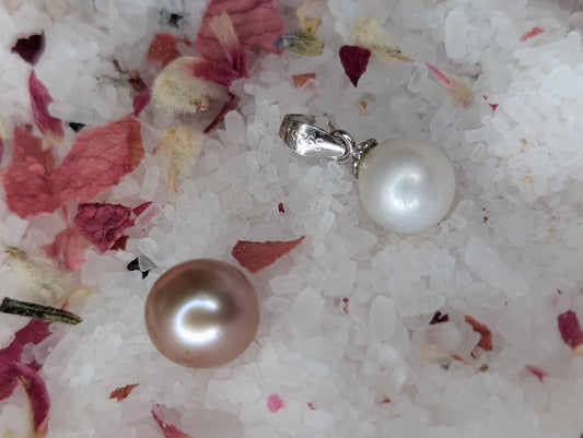 Preset SS White Pearl Pendant