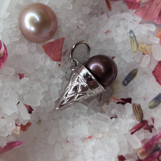 Preset SS Chocolate Pearl Ice cream Pendant
